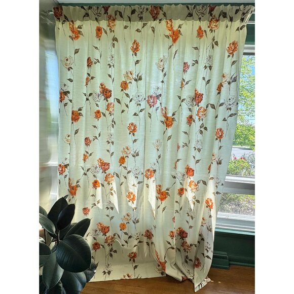 Vintage 1970s cream curtain, large orange roses, long stems, pleated, per panel - Picture 1 of 10